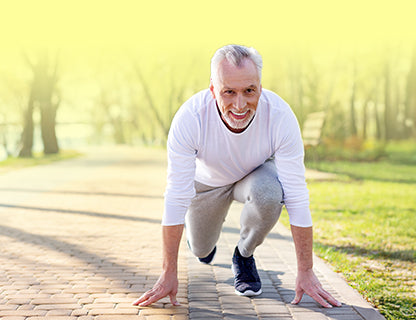 Personas mayores que quieren proteger el funcionamiento de las células