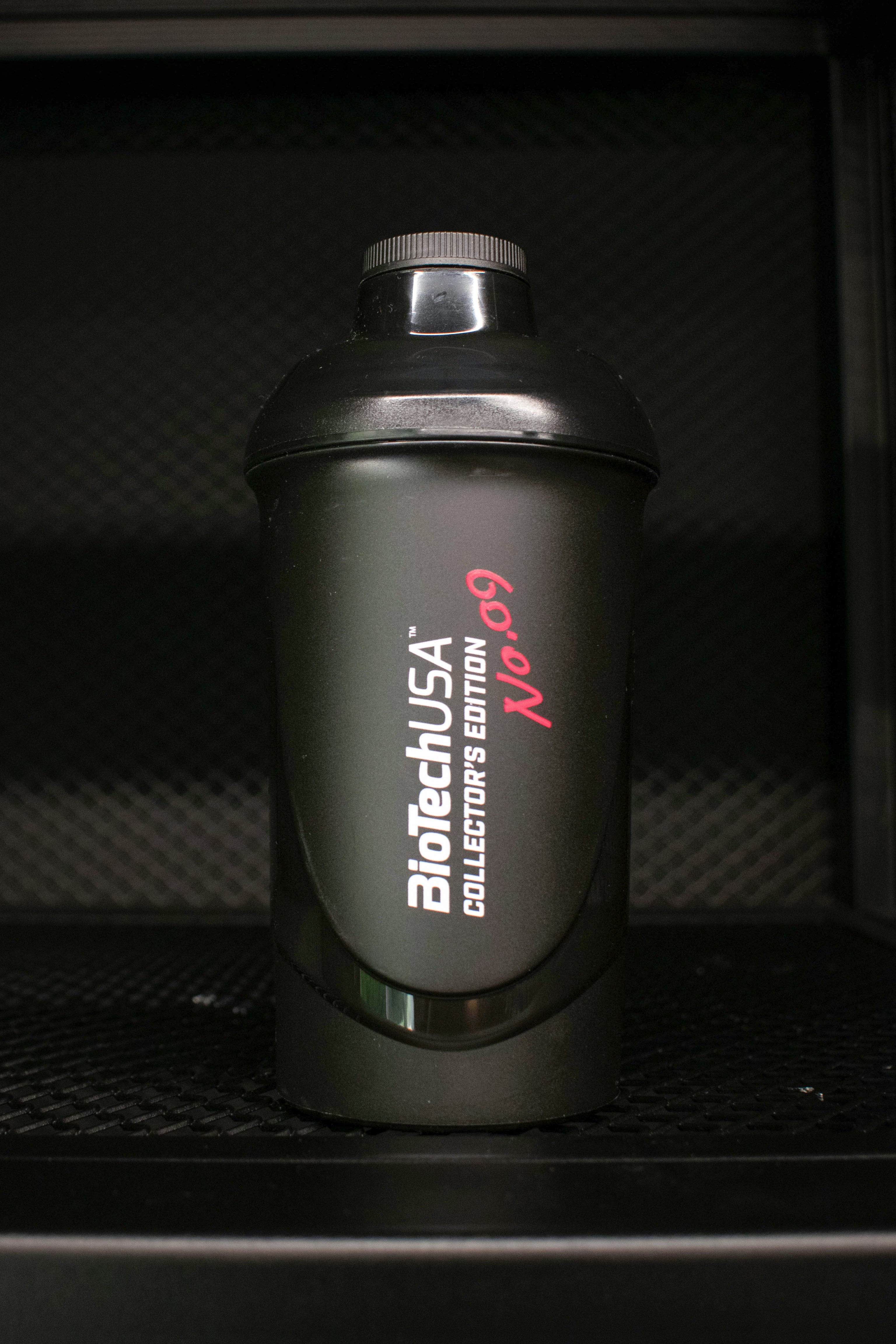 Shaker coleccionable de edición limitada (Pitahaya-lichi) - 600 ml