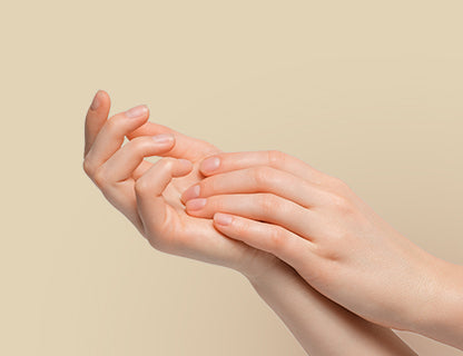 Para quienes buscan fortalecer las uñas