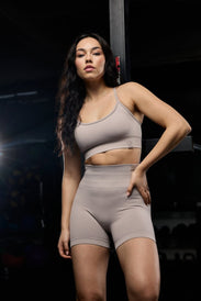 SHAPING SEAMLESS LIFT UP pantalón corto para mujer - BioTechUSA Spain